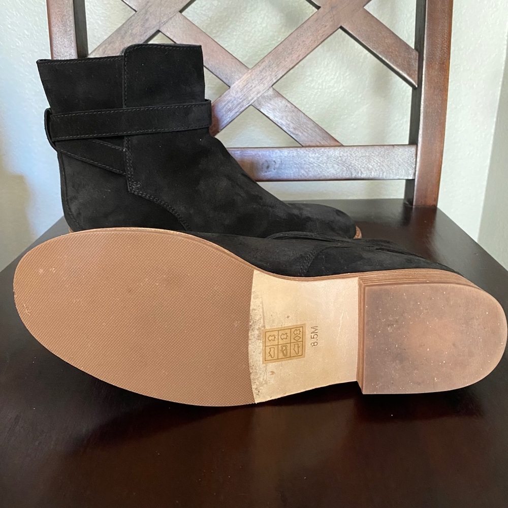 Tory Burch Brooke Ankle Bootie Black Suede - Picture 7 of 7